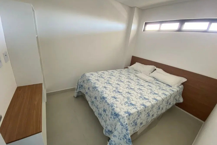 Room 6 of 21