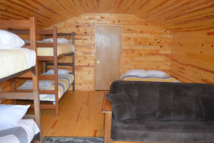 Room 16 of 109