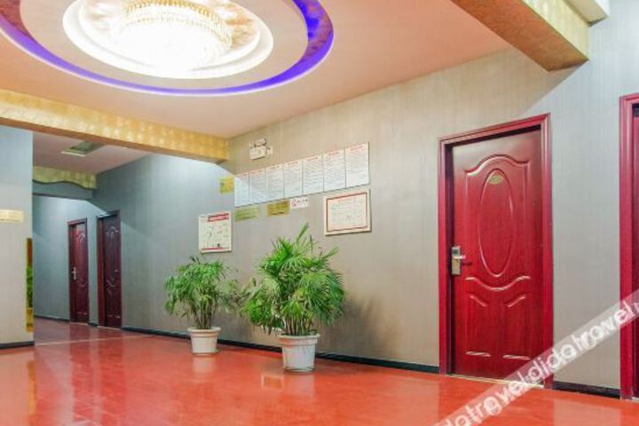 Hotel Interior 9 of 22