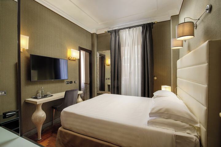 Room 50 of 95