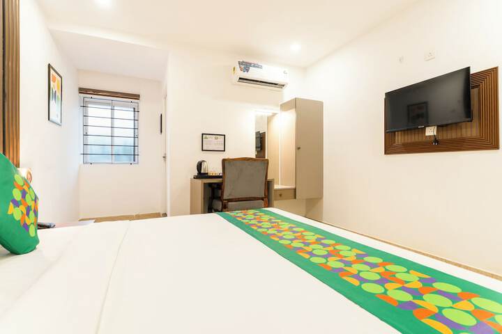 Room 12 of 40