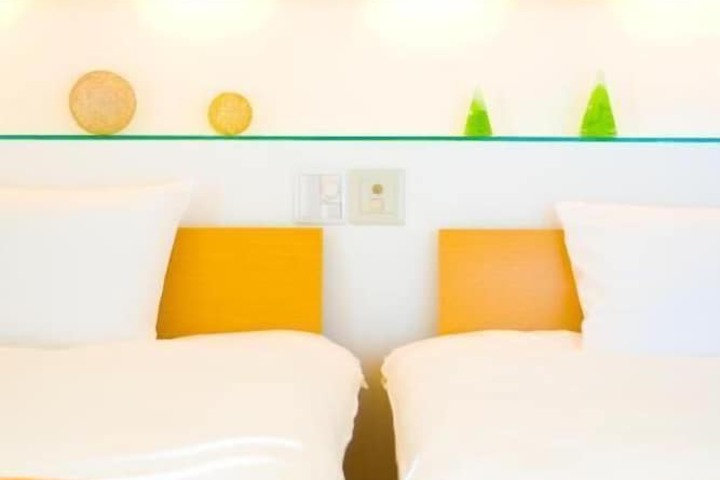 Room 5 of 23