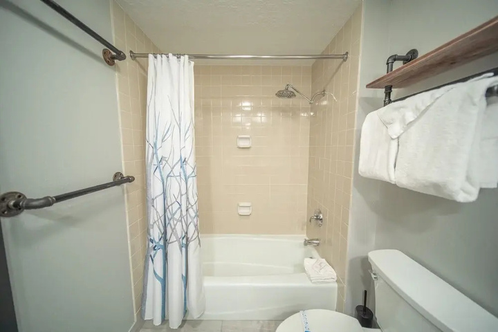 Room 7 of 23
