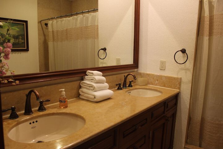 Room 558 of 599
