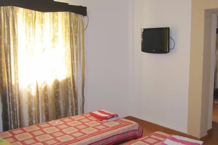 Room 8 of 30