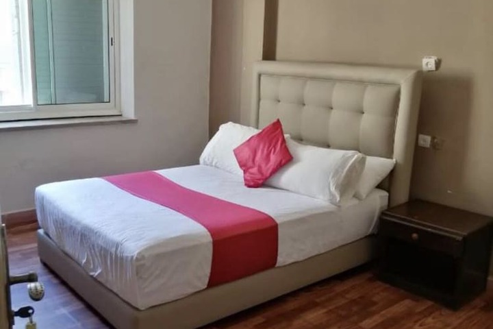 Room 4 of 54