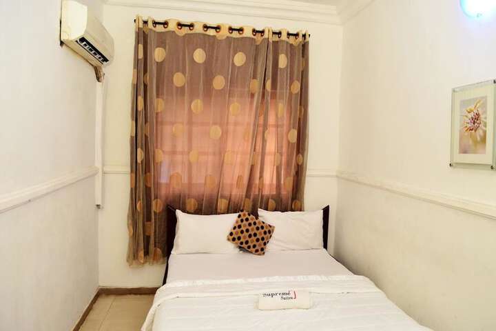 Room 18 of 19