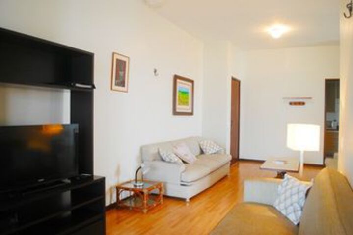 Room 42 of 51