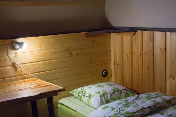 Room 10 of 61