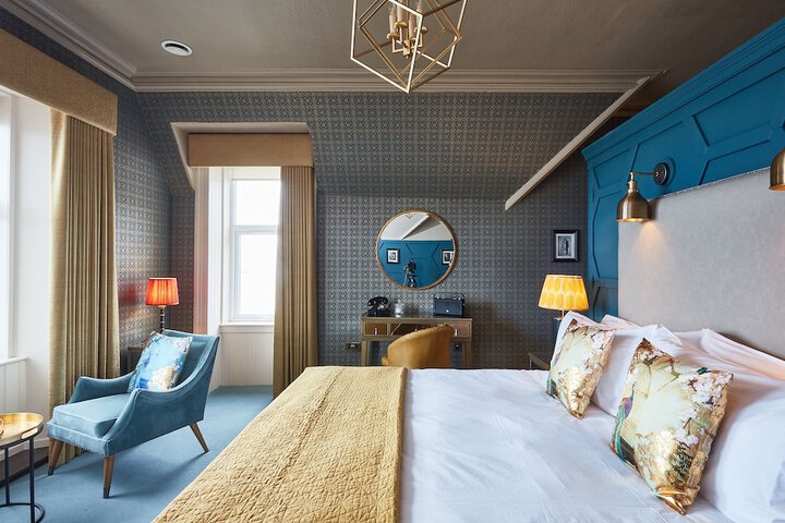 Room 25 of 44