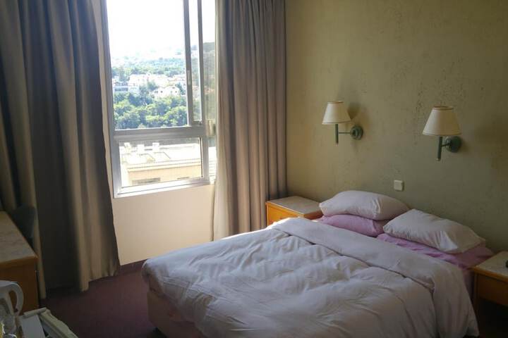 Room 22 of 45