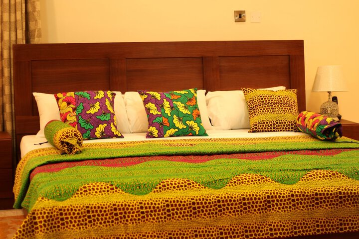 Room 5 of 34