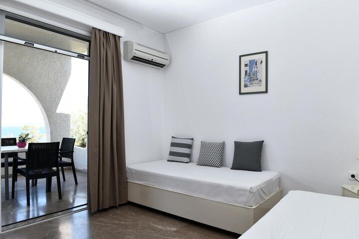 Room 21 of 67