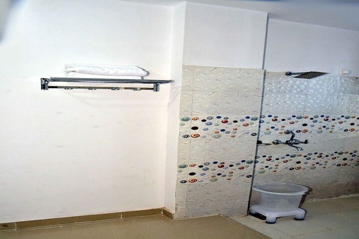Room 14 of 24
