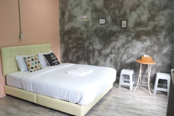 Room 40 of 132