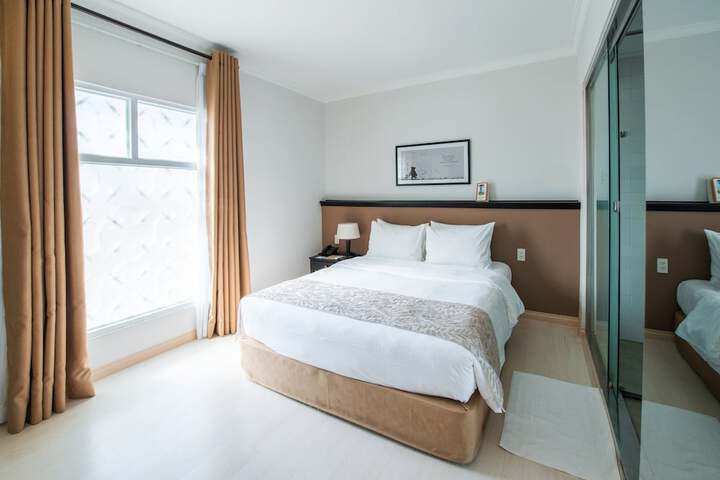 Room 26 of 145