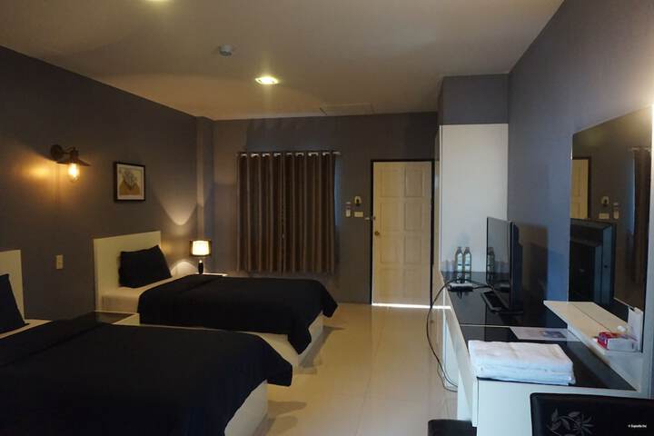 Room 3 of 18