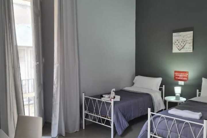 Room 25 of 60