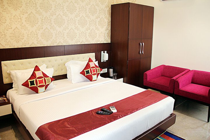 Room 15 of 54