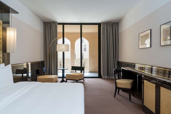 Room 15 of 138