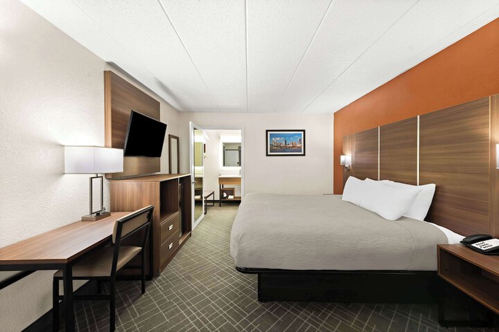Standard | King Bed (25 of 26)