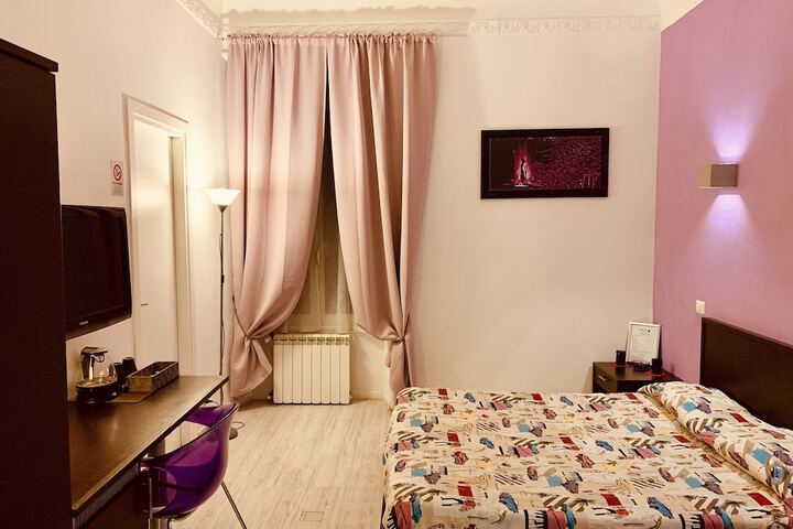 Room 13 of 63