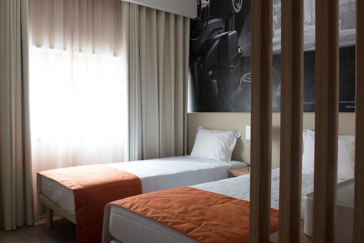 Room 7 of 49