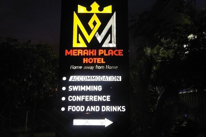 Hotel 33 of 34