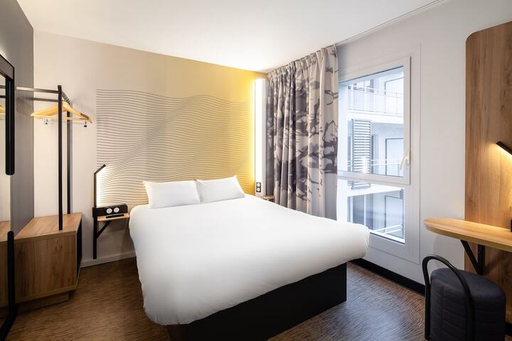 B & B HOTEL Paris Meudon Vélizy in Meudon