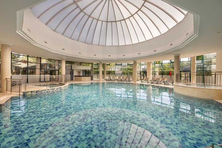 Pool 54 of 189