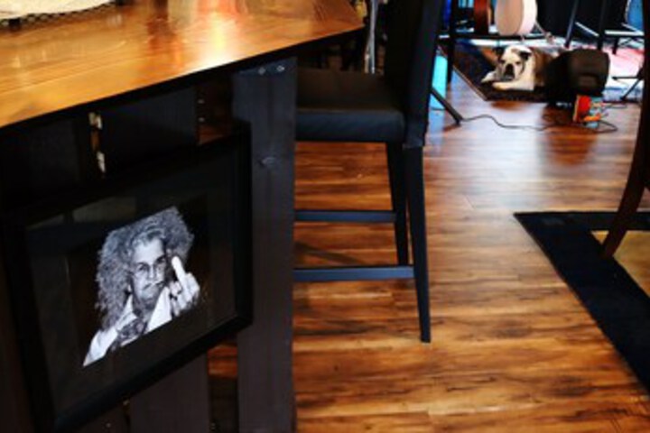 Lounge 6 of 51