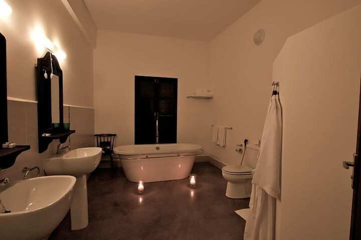 Room 20 of 51