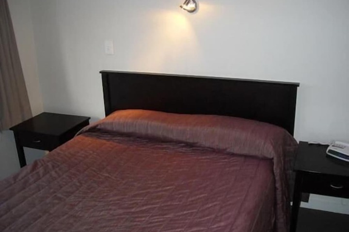 Room 6 of 20