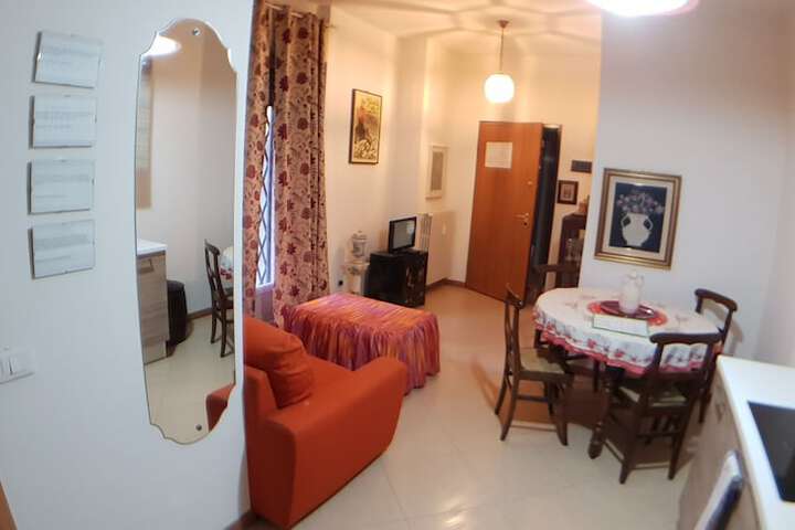 Room 64 of 103