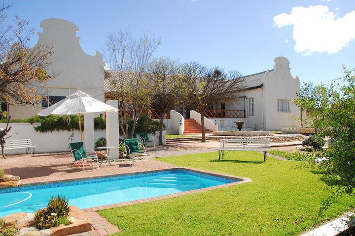 Hotel Pool