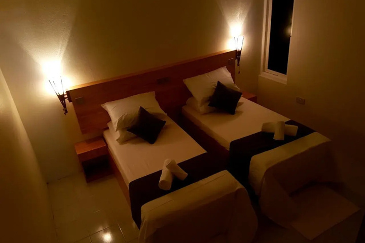 Room 19 of 27