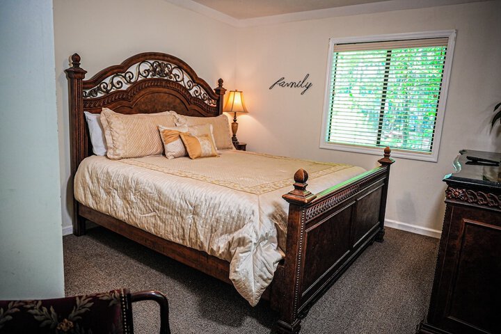 Room 15 of 232