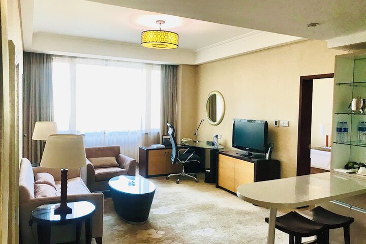 Room 14 of 61