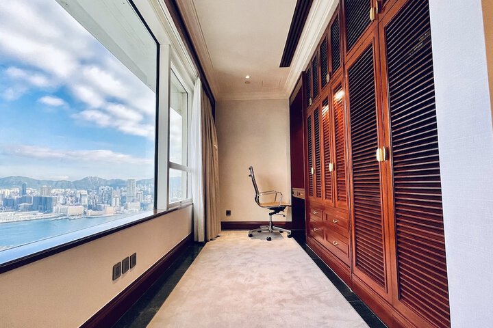 Room 7 of 86