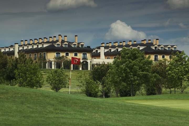 Hotel Entry