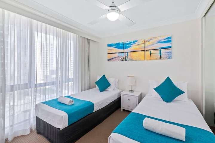 Room 15 of 240