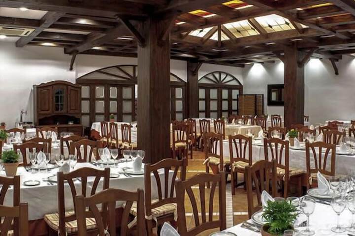 Dining Photos
