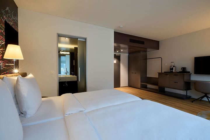 Room 56 of 289