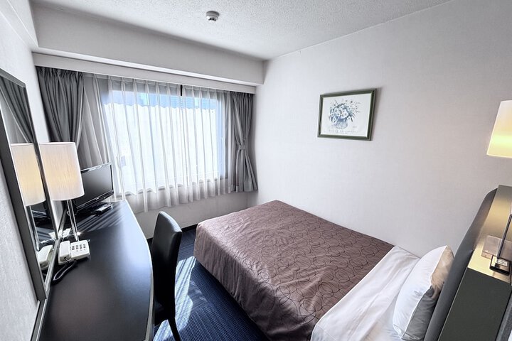 Room 12 of 39
