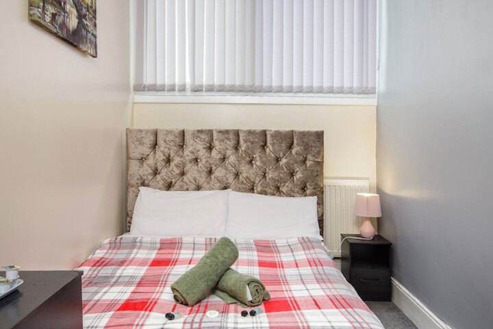 Room 2 of 23