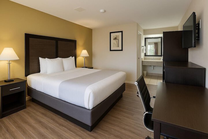 Room 20 of 33