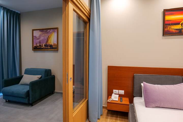 Room 39 of 104
