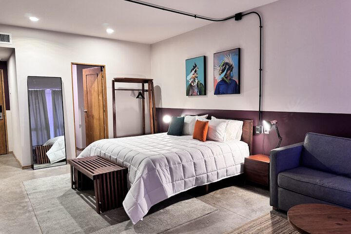 Room 15 of 40