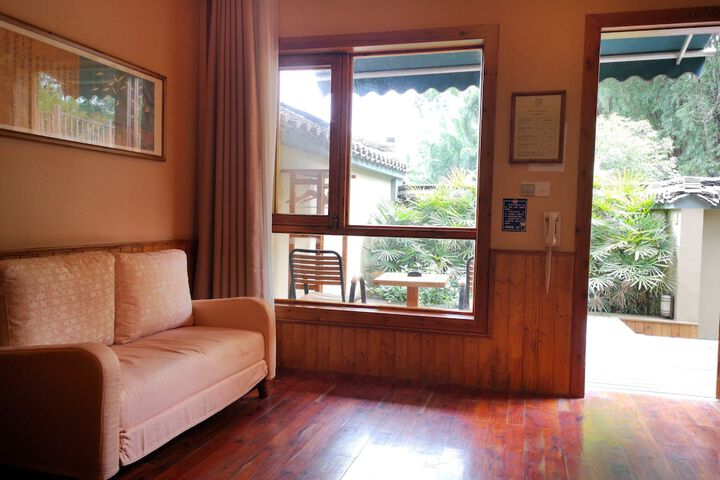 Room 49 of 111