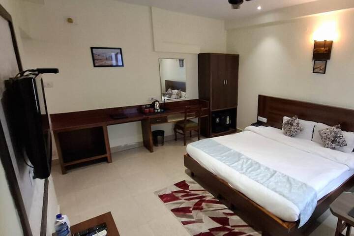Room 16 of 126